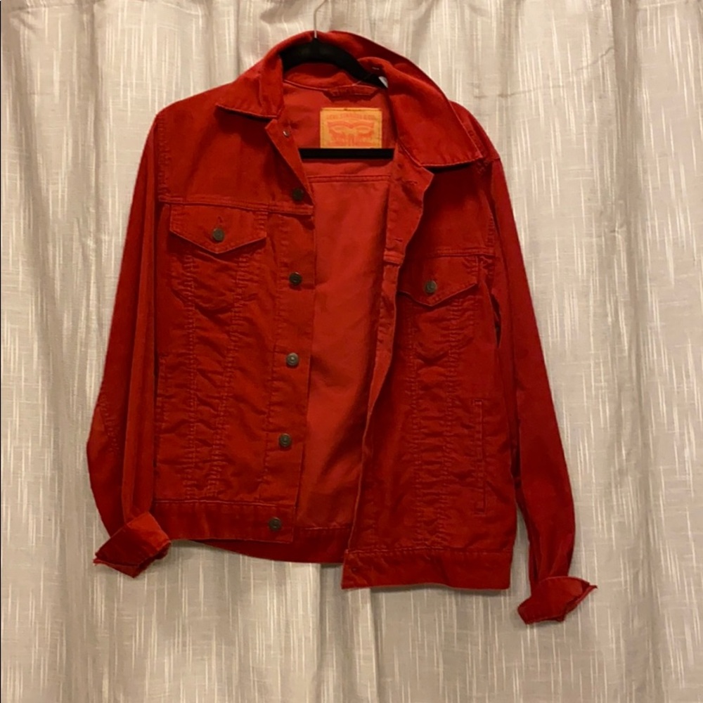 Brick Red Levi’s corduroy jacket